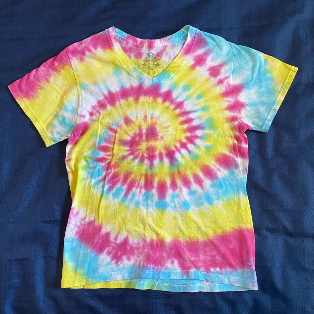 Four, custom tie dye t shirts, crew and v neck - Picture 6 of 9